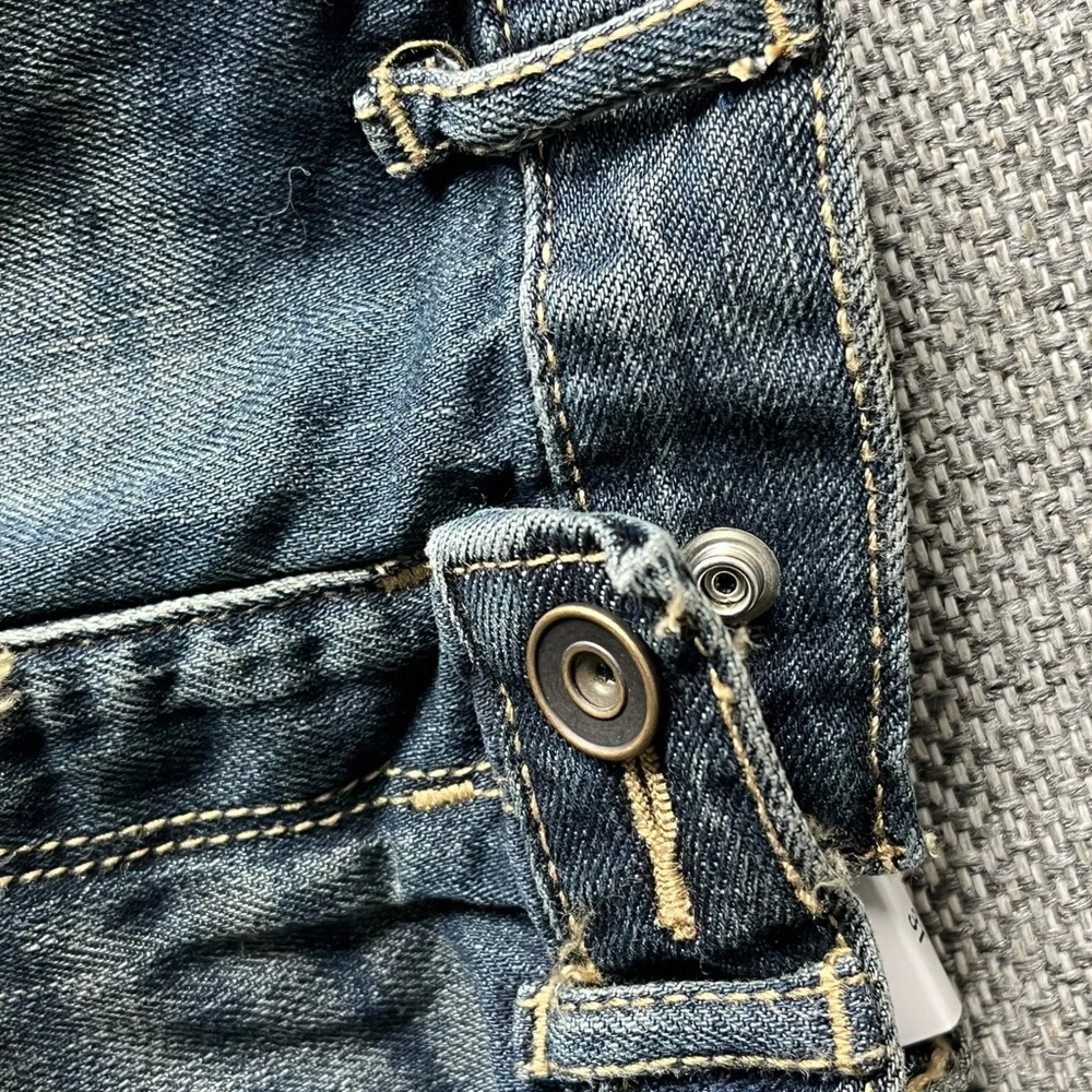 Boys 3T adjustable waist Jean shorts snap closure
